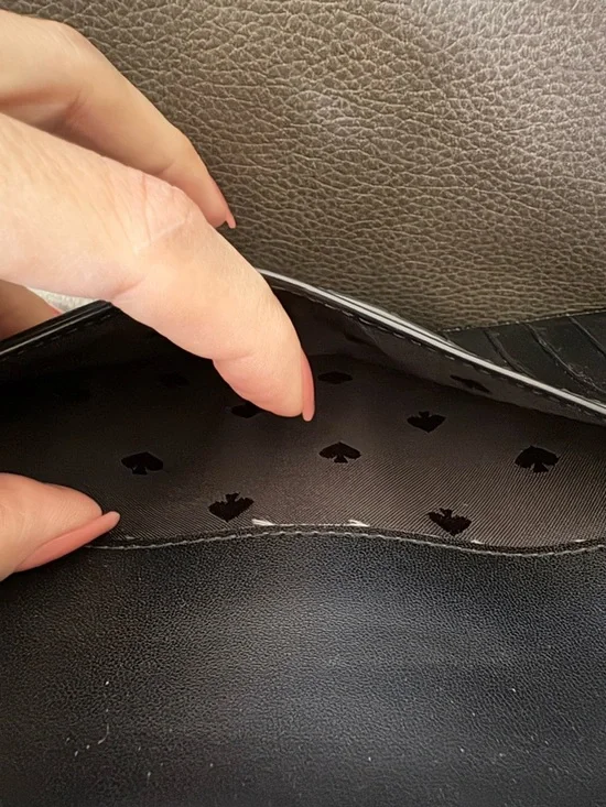 Kate Spade Leila Black Pebbled Leather Medium Universal Phone Wristlet Wallet - Picture 13 of 15